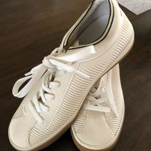 Rothy’s Lace Up Women’s Sneakers- Size 7